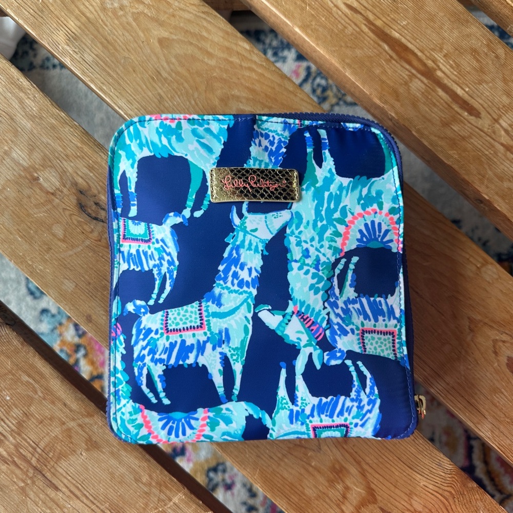 Lilly Pulitzer Blue Alpaca My Bags Print Zip Out Bag